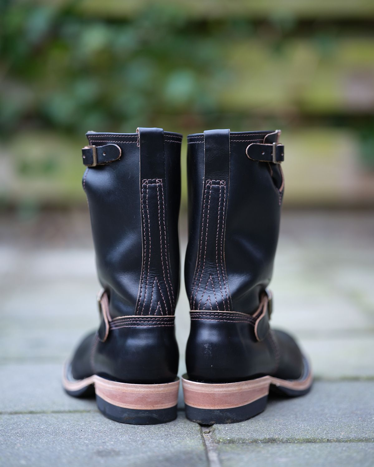 Photo by eriklarkens on January 26, 2025 of the Wesco Boss Engineer Boot in Horween Black Chromexcel.