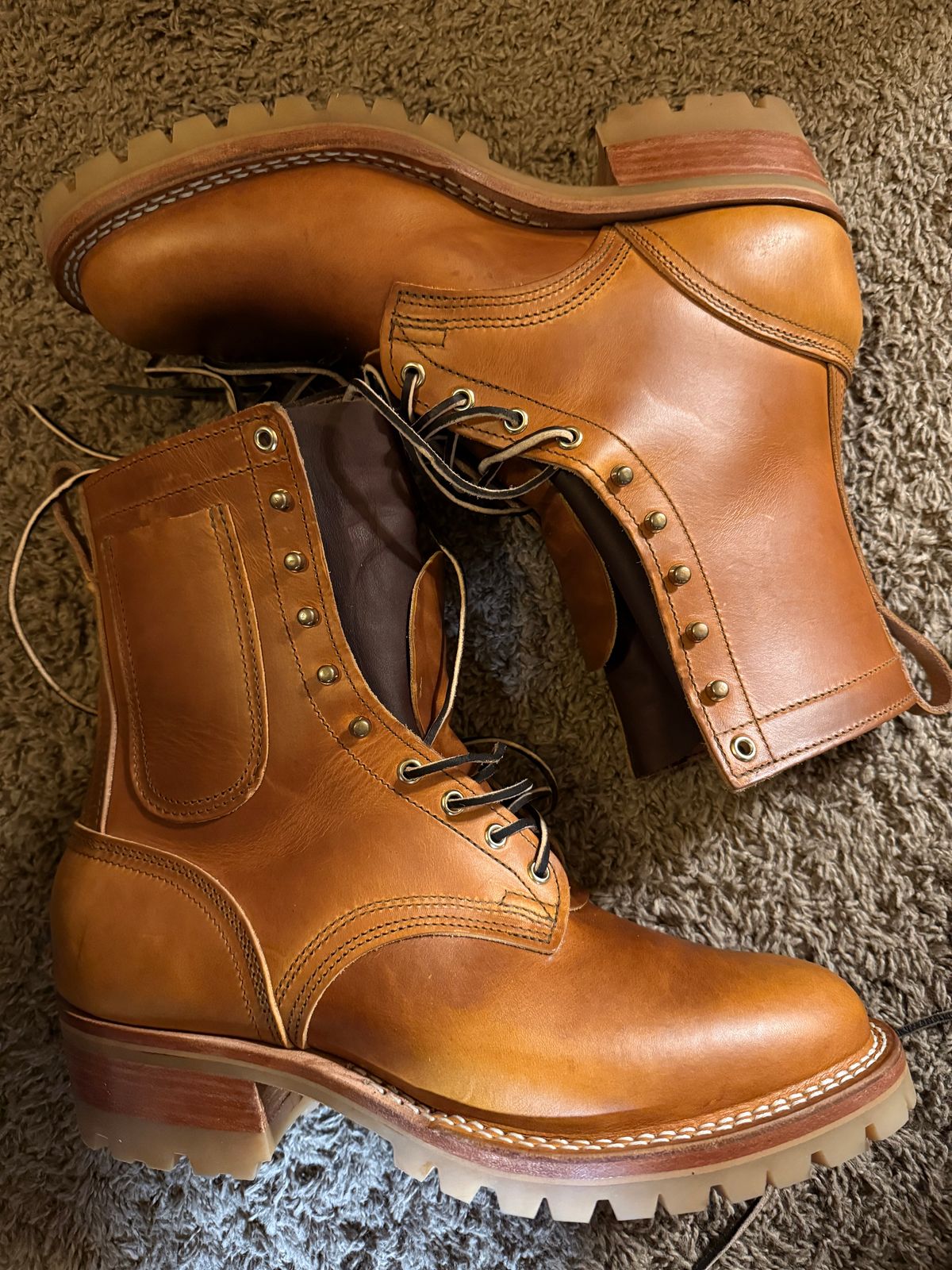 Photo by Shipwrx on December 25, 2025 of the Nicks MTO in Wickett & Craig Double Stuffed Mojave.