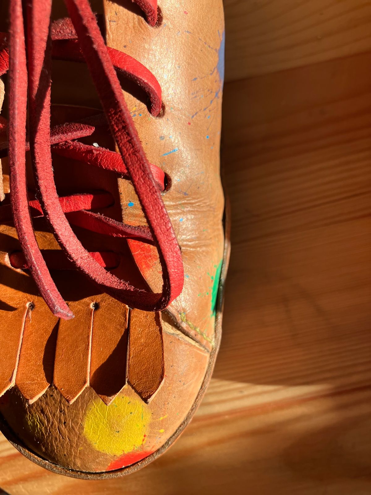 Photo by smalls.and.co on December 5, 2024 of the Smalls & co Sneaker in Vegtable Tanned leather.