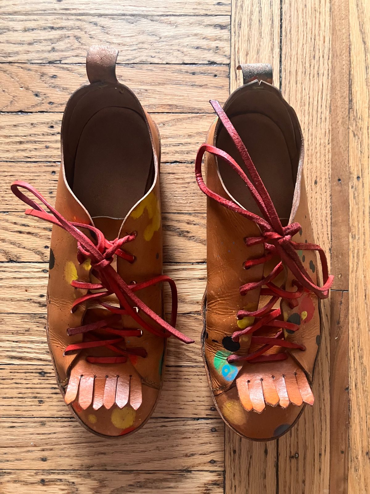 Photo by smalls.and.co on February 4, 2025 of the Smalls & co Sneaker in Vegtable Tanned leather.
