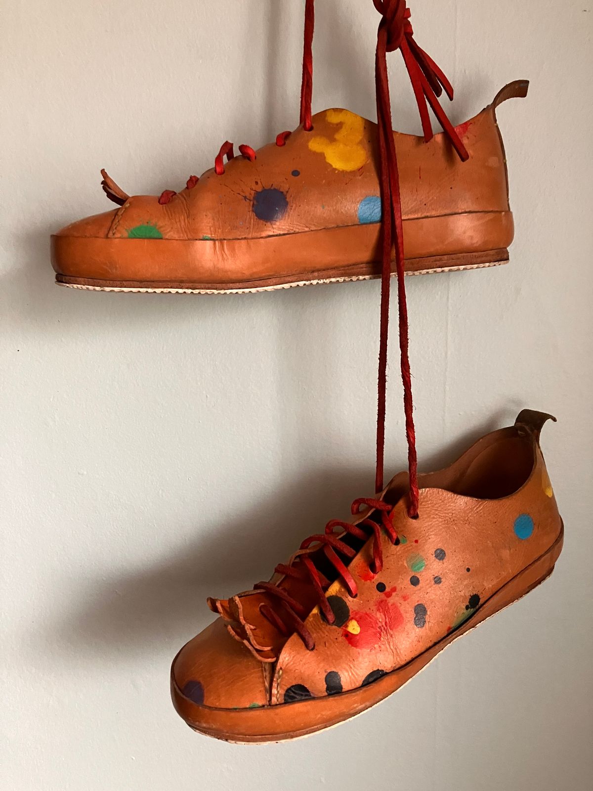 Photo by smalls.and.co on April 5, 2025 of the Smalls & co Sneaker in Vegtable Tanned leather.