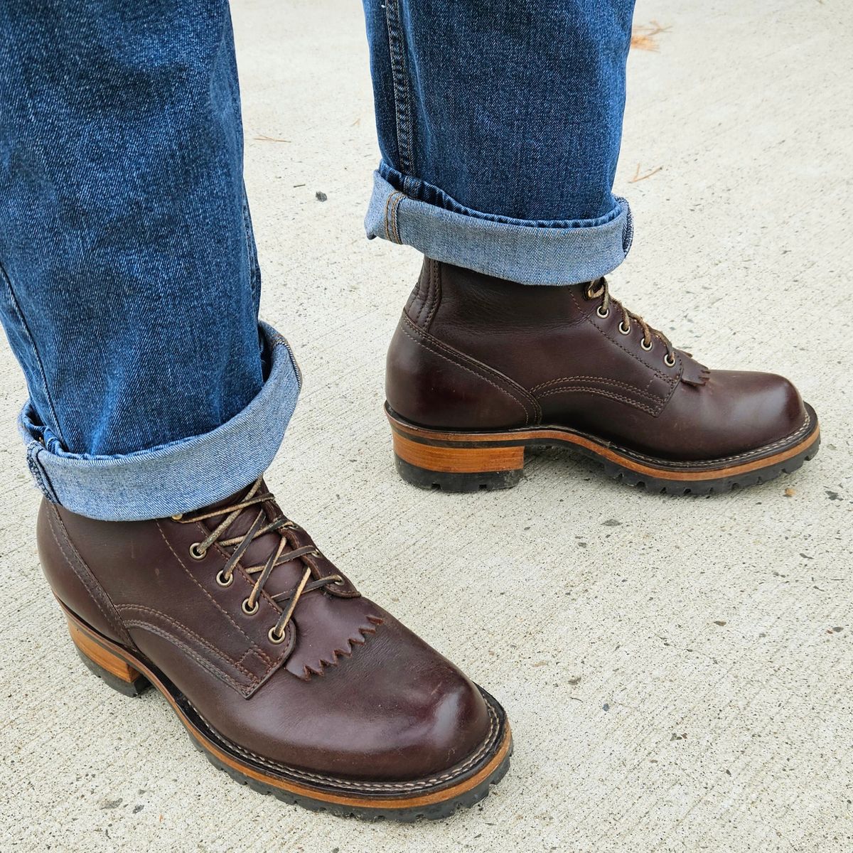 Photo by shipwreckwillie on December 2, 2024 of the Drew's Boots 10-inch Logger in Brown Smooth.