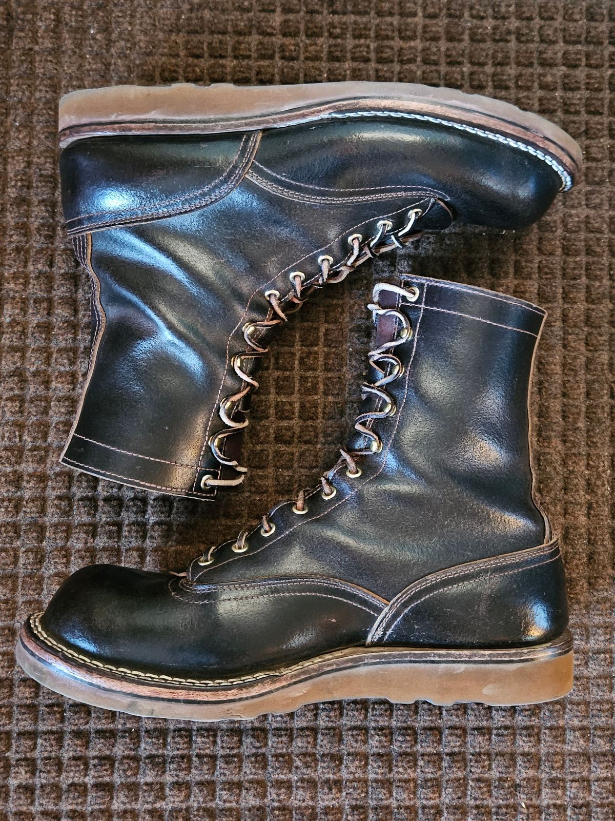 Photo by shipwreckwillie on March 13, 2026 of the Nicks Lace To Toe in Horween Brown Waxed Flesh.