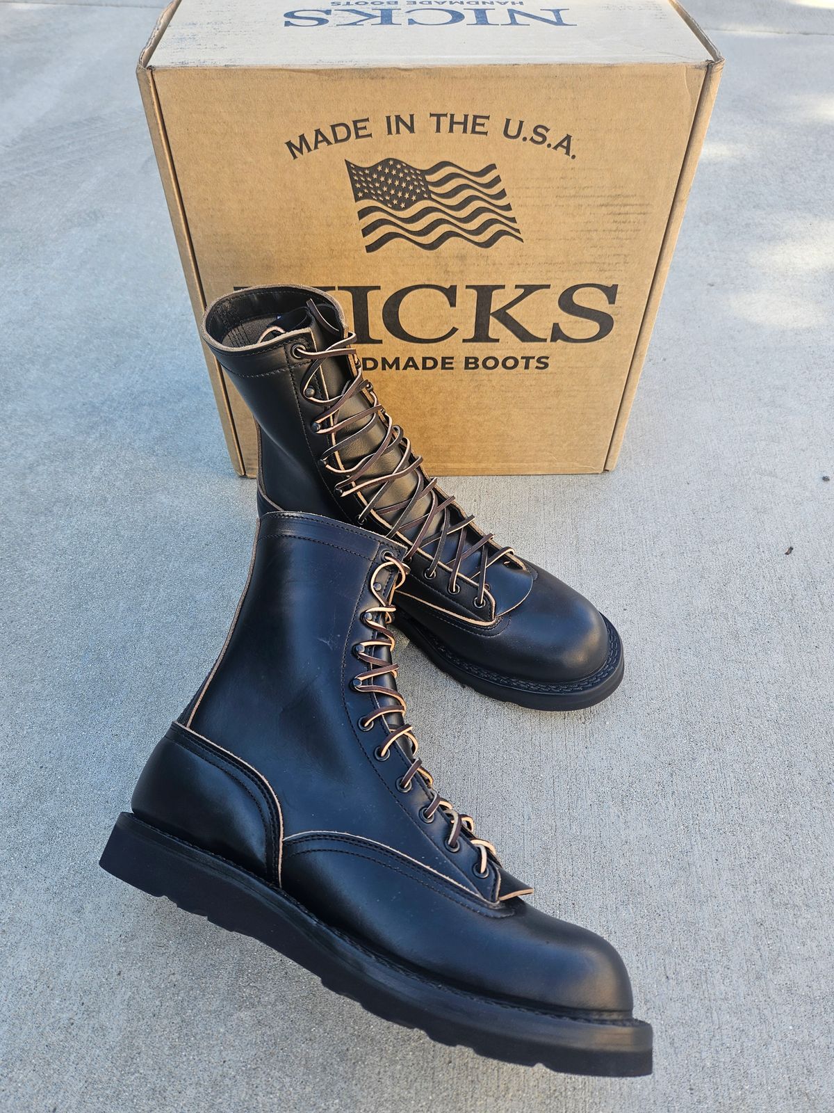 Photo by shipwreckwillie on July 23, 2025 of the Nicks Lace To Toe in Horween Black Chromexcel.