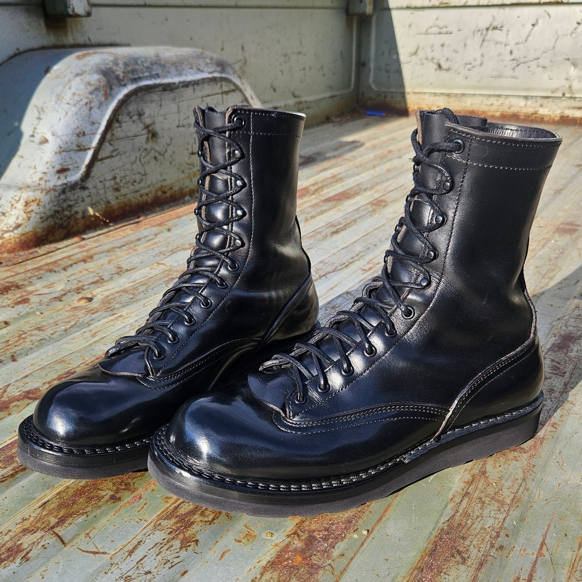 Photo by shipwreckwillie on August 24, 2025 of the Nicks Lace To Toe in Horween Black Chromexcel.