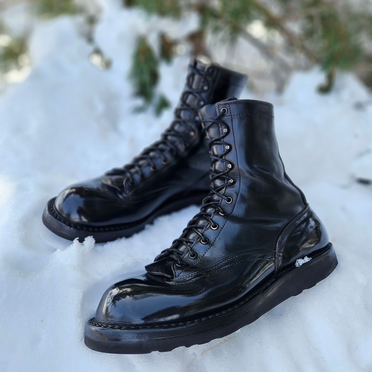 Photo by shipwreckwillie on February 23, 2026 of the Nicks Lace To Toe in Horween Black Chromexcel.
