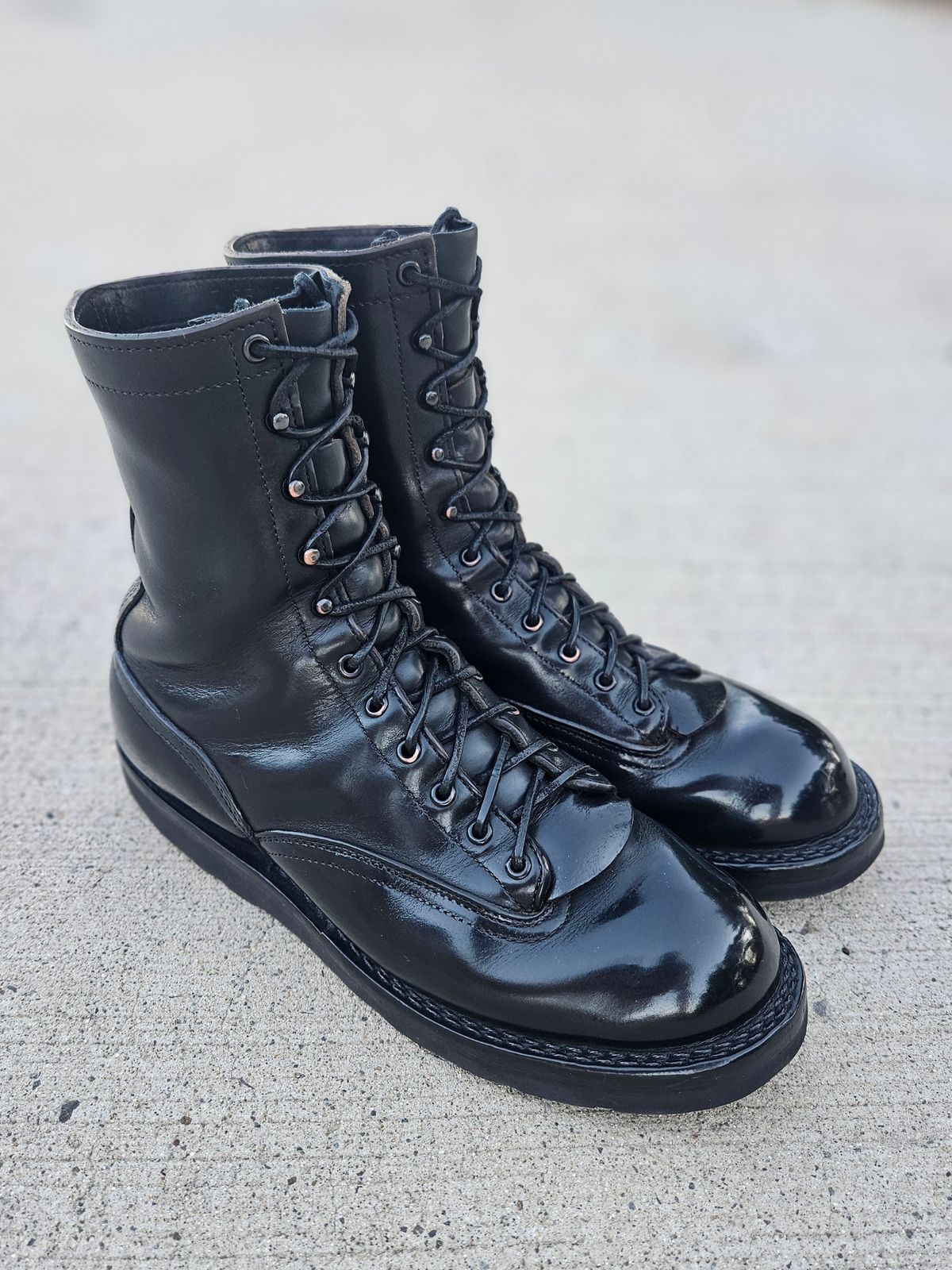 Photo by shipwreckwillie on March 13, 2026 of the Nicks Lace To Toe in Horween Black Chromexcel.