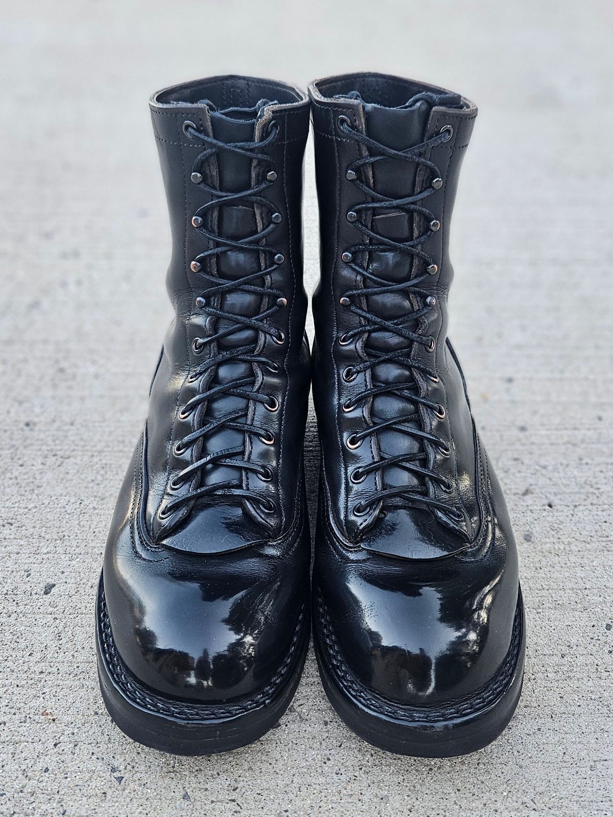 Photo by shipwreckwillie on March 13, 2026 of the Nicks Lace To Toe in Horween Black Chromexcel.