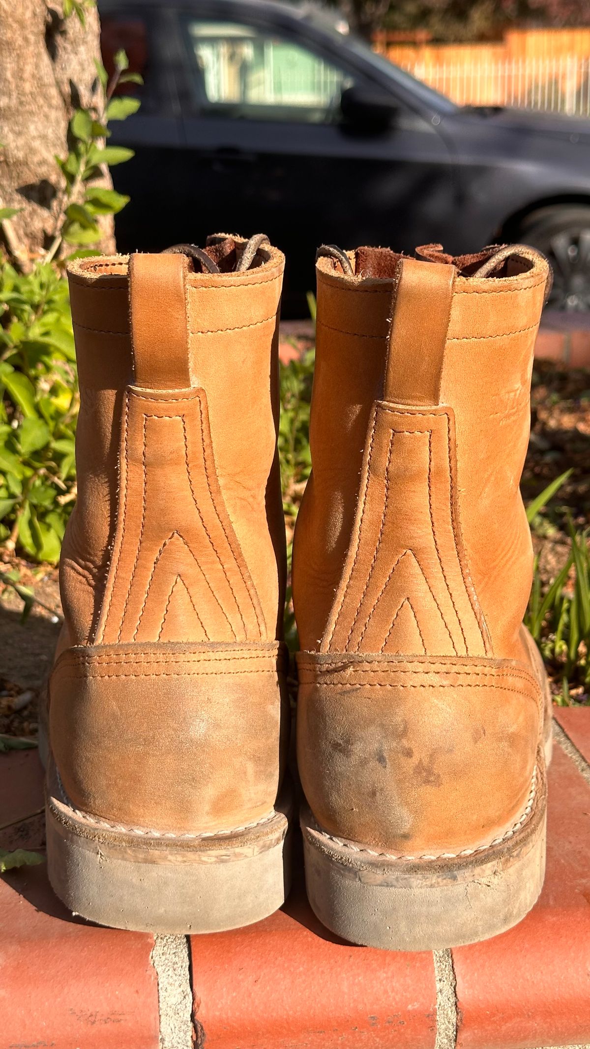 Photo by KuKuSparky on November 6, 2024 of the Nicks Moc Toe Pro in Seidel 1964 Tan.