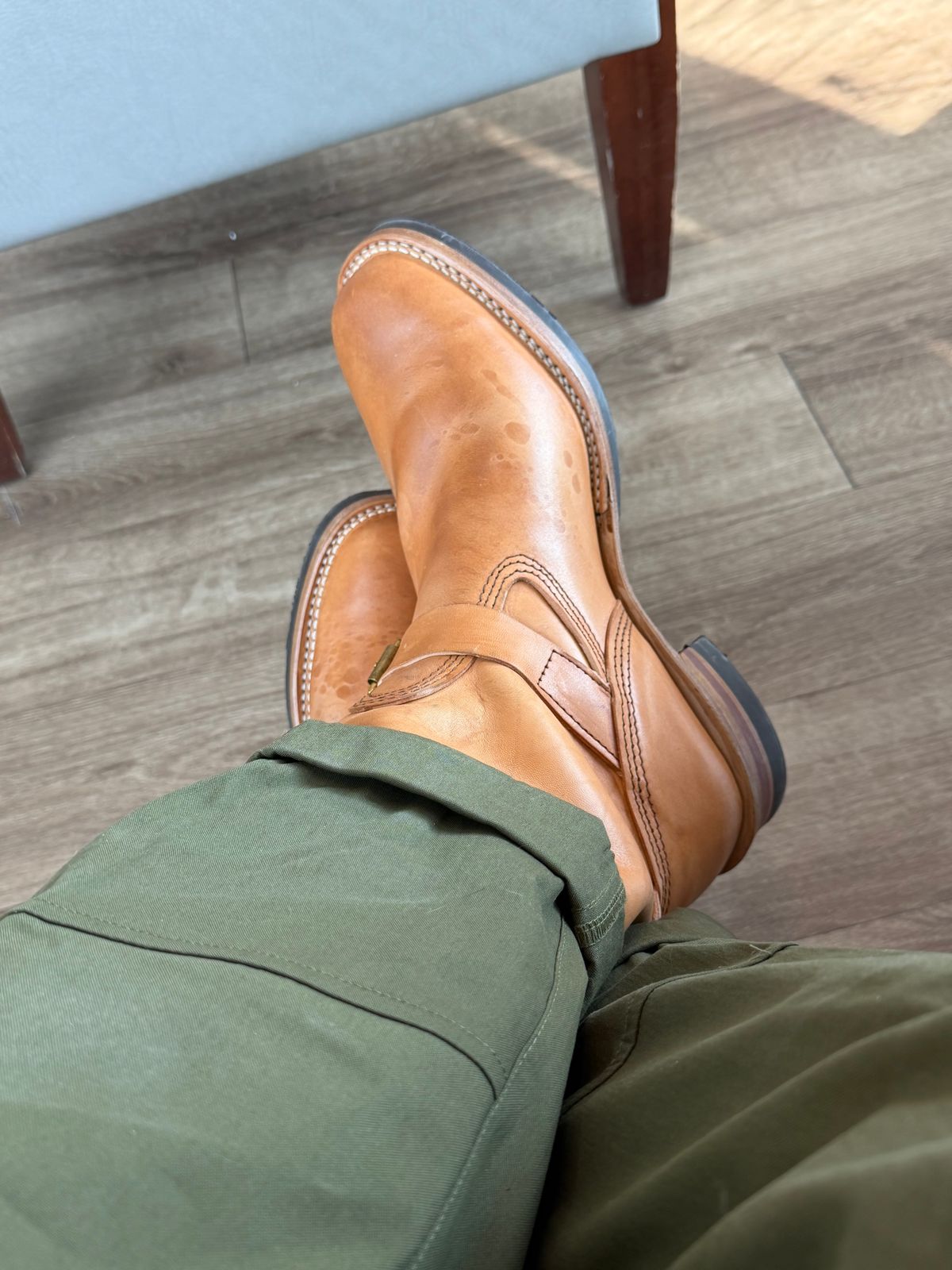 Photo by BigDawg308 on March 24, 2026 of the Wesco Mister Lou in Maryam Vachetta Natural Horsebutt.