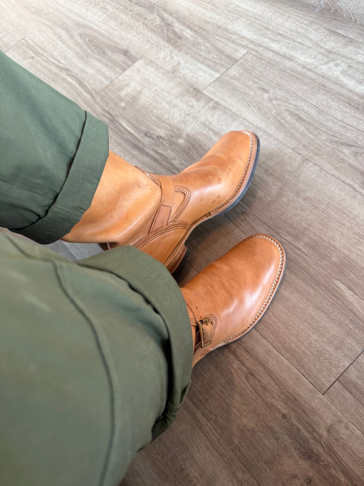 Photo by BigDawg308 on March 24, 2026 of the Wesco Mister Lou in Maryam Vachetta Natural Horsebutt.