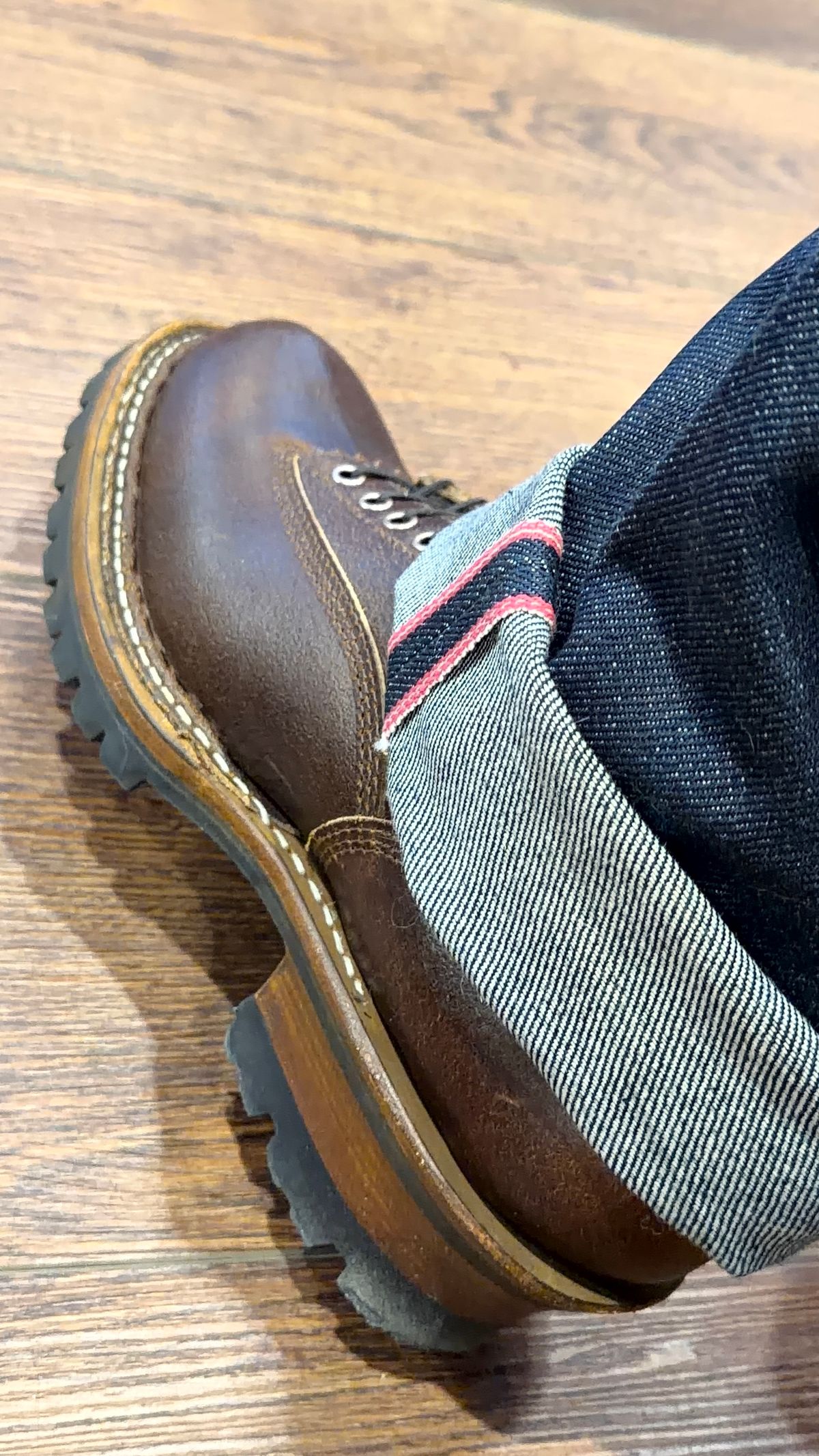 Photo by BigDawg308 on March 25, 2026 of the White's Bounty Hunter in Horween Cinnamon Waxed Flesh.