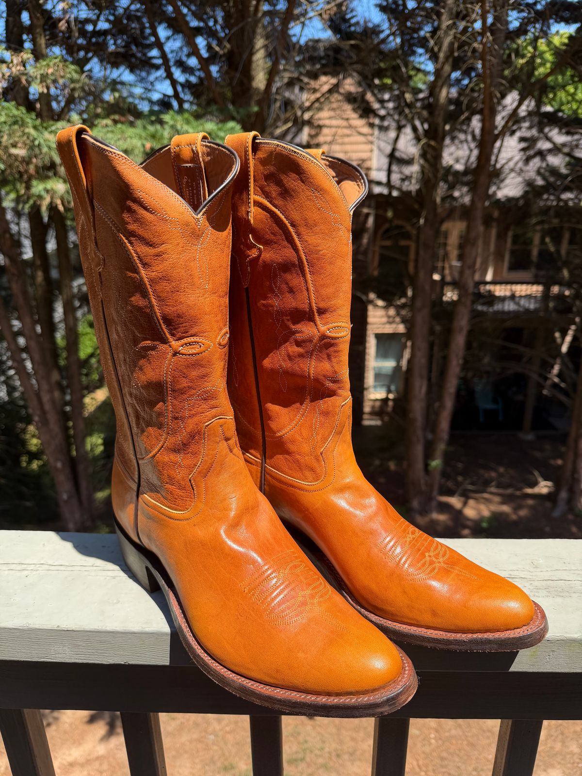 Photo by BigDawg308 on May 15, 2026 of the Rios of Mercedes Coronado Leather No. 20 - J Boot in Horween Aspen Tan Horsehide.