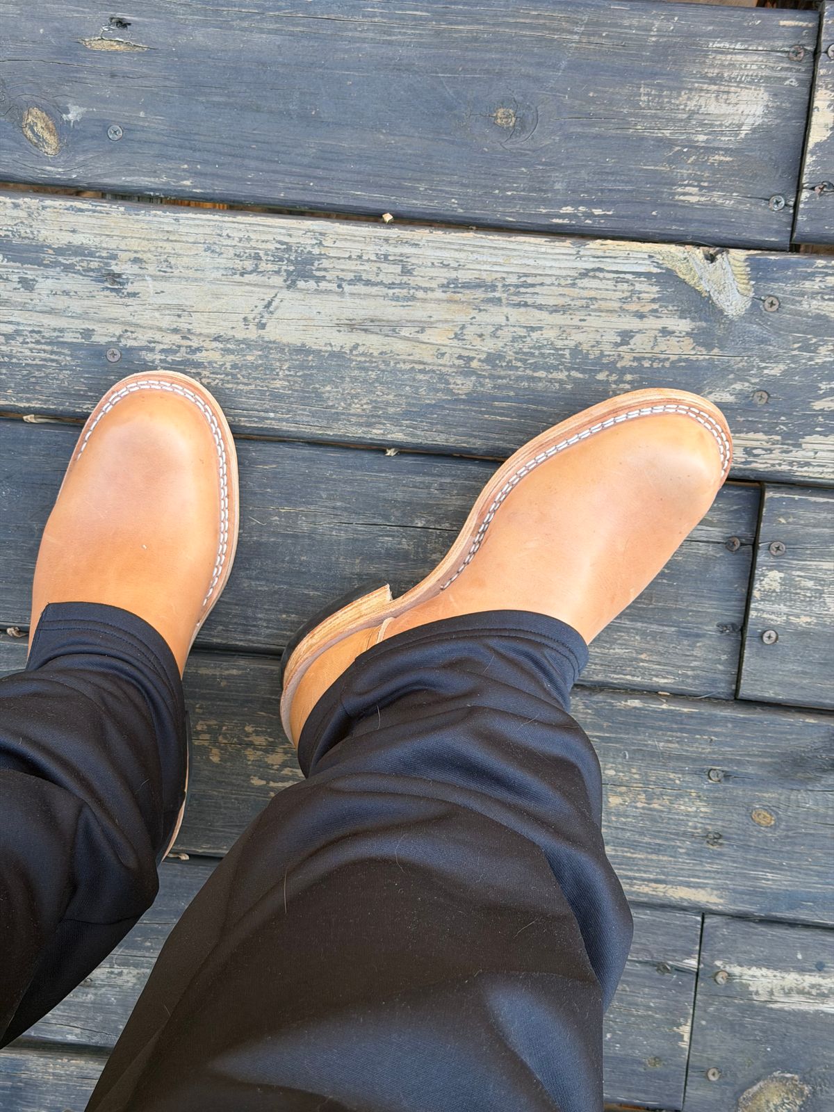 Photo by BigDawg308 on December 15, 2025 of the Nicks Doc Wellington in Horween Light Natural Dublin.