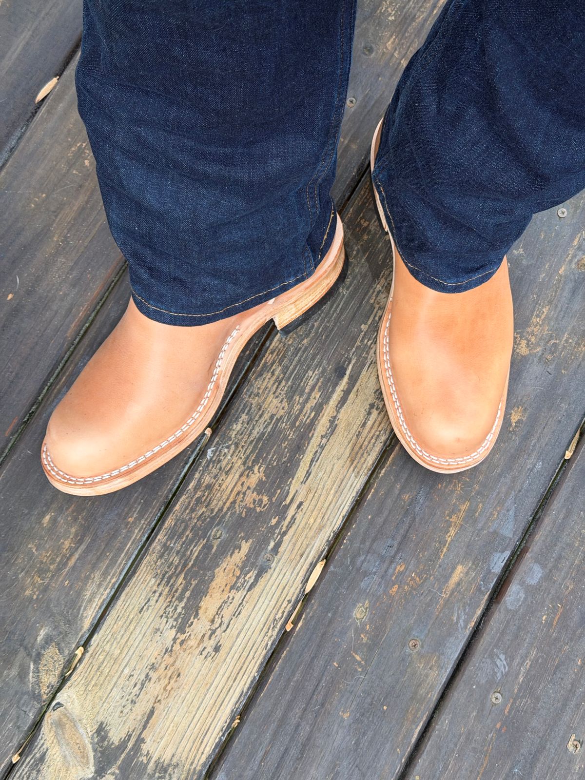 Photo by BigDawg308 on December 9, 2025 of the Nicks Doc Wellington in Horween Light Natural Dublin.