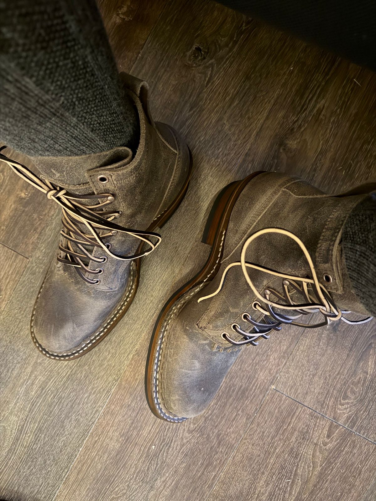 Photo by jy7.62 on February 13, 2026 of the White's 350 Cruiser in C.F. Stead Tobacco Waxy Commander.