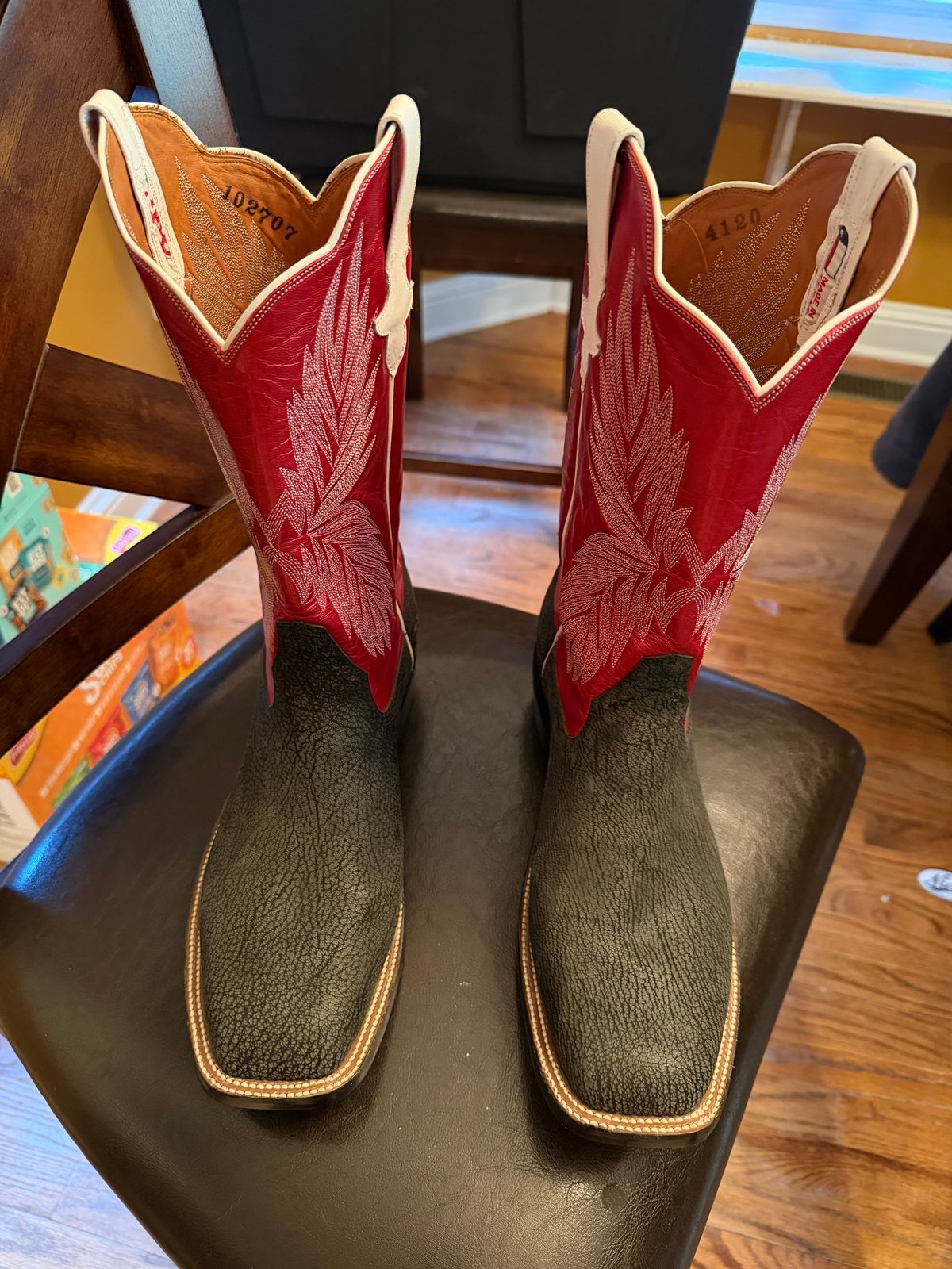 Photo by BigDawg308 on June 29, 2026 of the Rios of Mercedes Cowboy Boots in Black Poseidon Goat & Maraschino Red Kidskin.