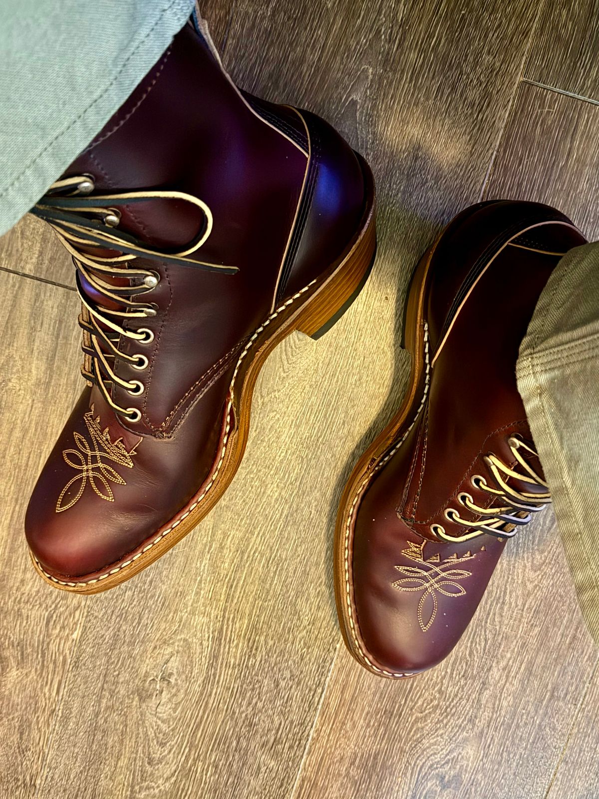 Photo by BigDawg308 on December 16, 2025 of the White's Packer in Horween Burgundy Chromexcel Horsehide.