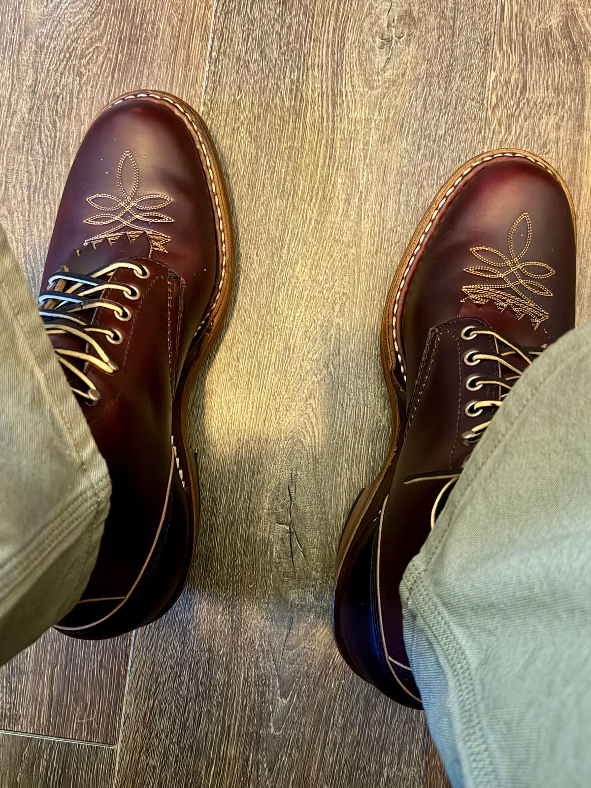 Photo by BigDawg308 on December 16, 2025 of the White's Packer in Horween Burgundy Chromexcel Horsehide.