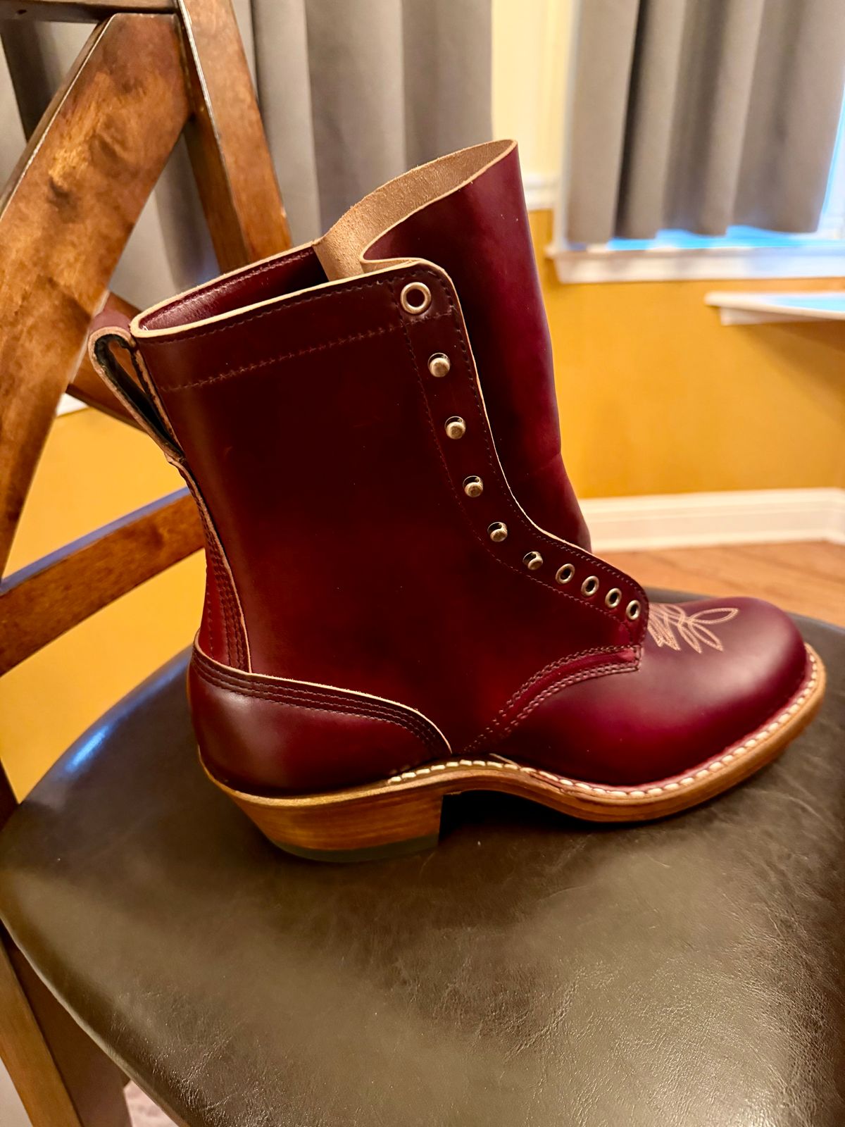 Photo by BigDawg308 on December 2, 2025 of the White's Packer in Horween Burgundy Chromexcel Horsehide.