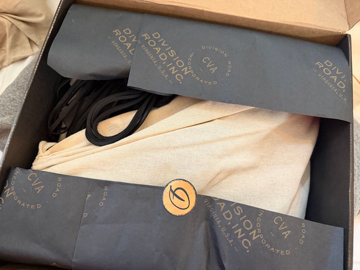 Photo by BigDawg308 on March 11, 2026 of the White's x Division Road Semi-Dress 375 in Horween Black Waxed Flesh.