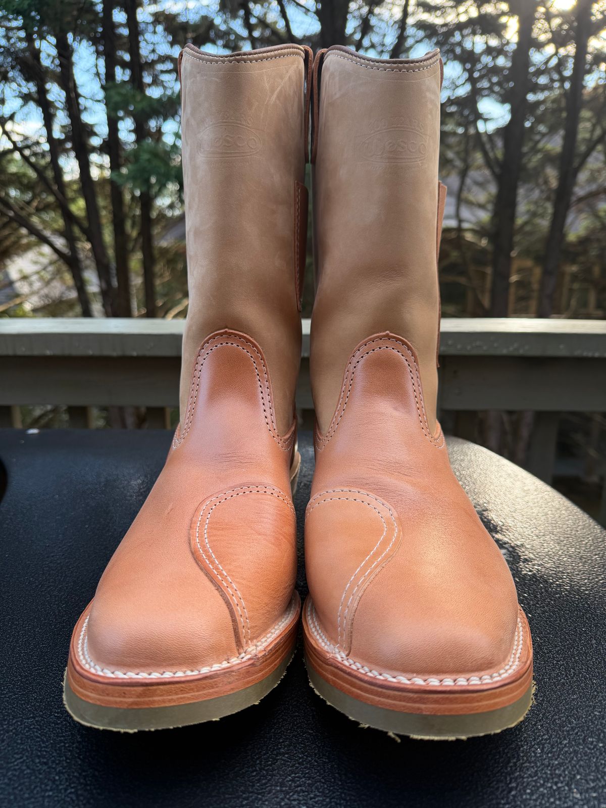 Photo by BigDawg308 on October 1, 2025 of the Wesco Morrison in Maryam Natural Horsebutt & Seidel Burlap.