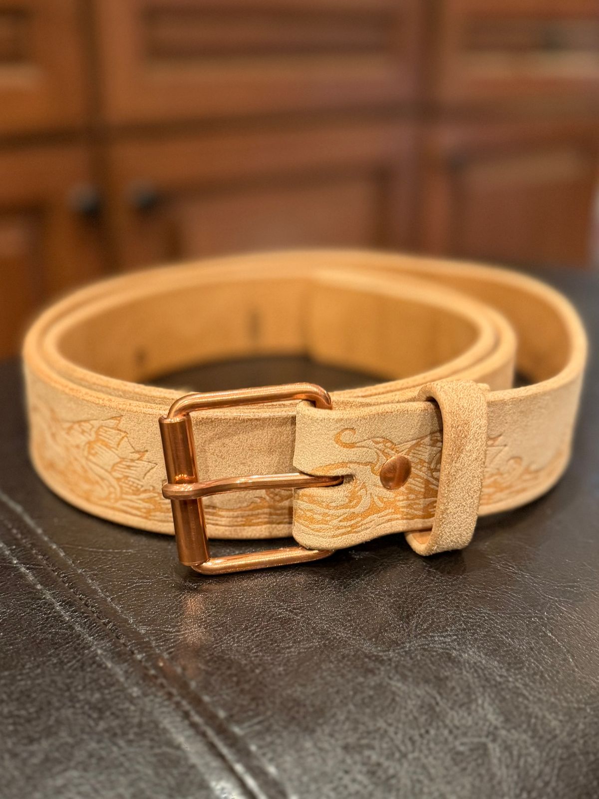 Photo by BigDawg308 on October 1, 2025 of the Harker Leatherworks Kraken in J&FJ Baker Natural Oak Bark Tanned Harness.