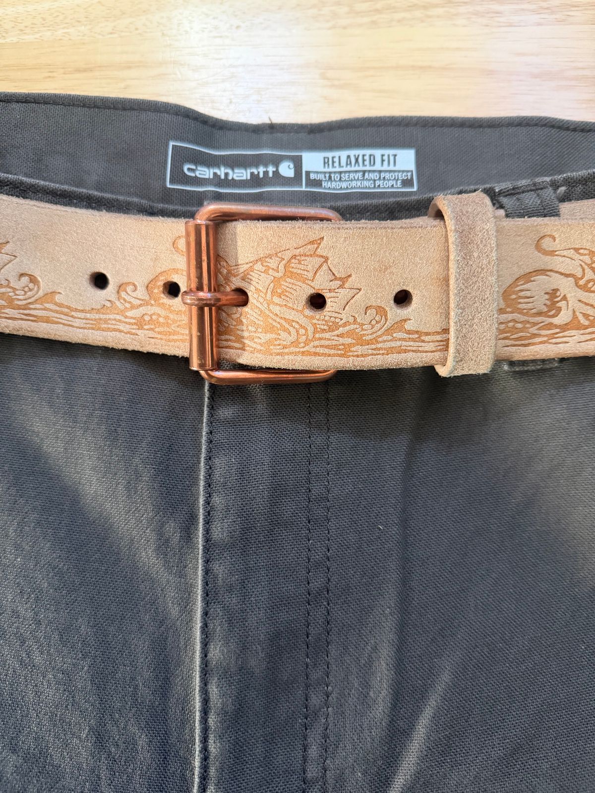 Photo by BigDawg308 on October 24, 2025 of the Harker Leatherworks Kraken in J&FJ Baker Natural Oak Bark Tanned Harness.