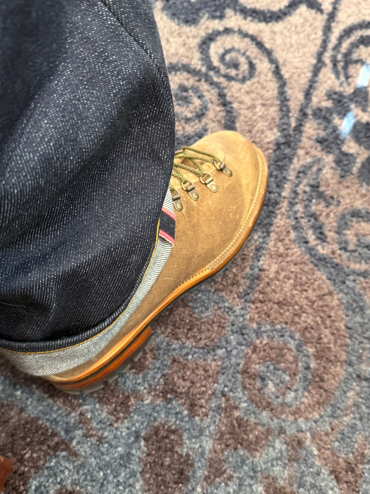 Photo by BigDawg308 on April 20, 2026 of the Viberg Hiker in C.F. Stead Desert Sand Waxy Commander.