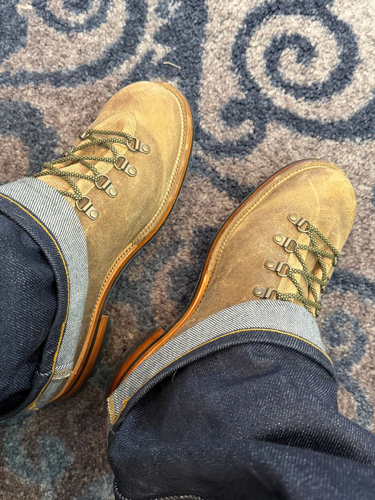 Photo by BigDawg308 on April 20, 2026 of the Viberg Hiker in C.F. Stead Desert Sand Waxy Commander.