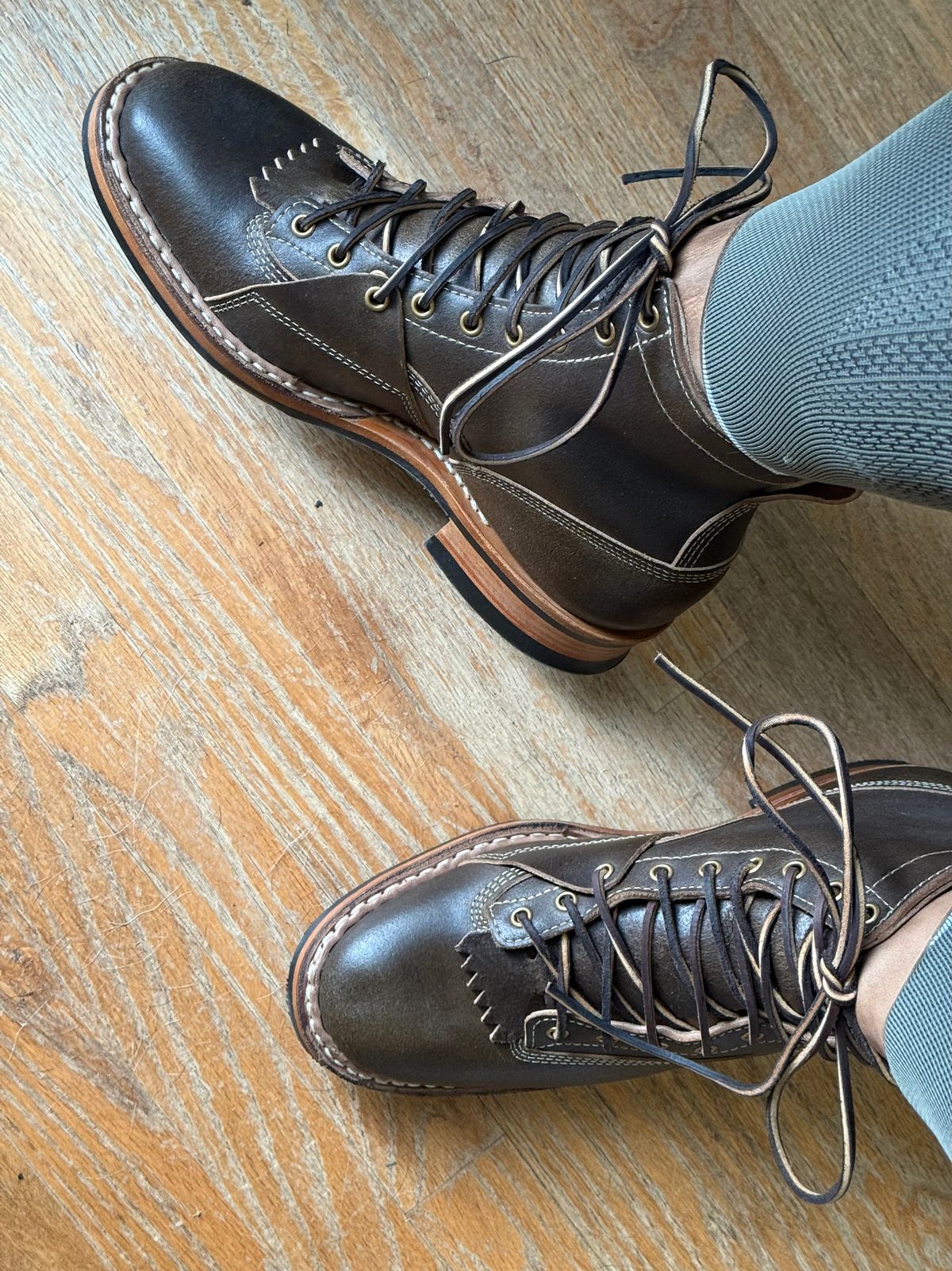 Photo by BigDawg308 on August 27, 2025 of the White's x Division Road LTT Lineman 350 in Horween Olive Waxed Flesh.