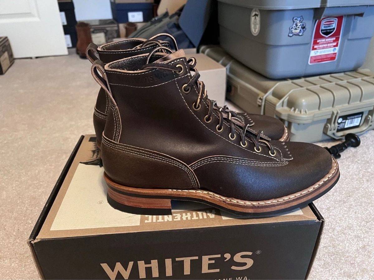 Photo by BigDawg308 on August 21, 2025 of the White's x Division Road LTT Lineman 350 in Horween Olive Waxed Flesh.