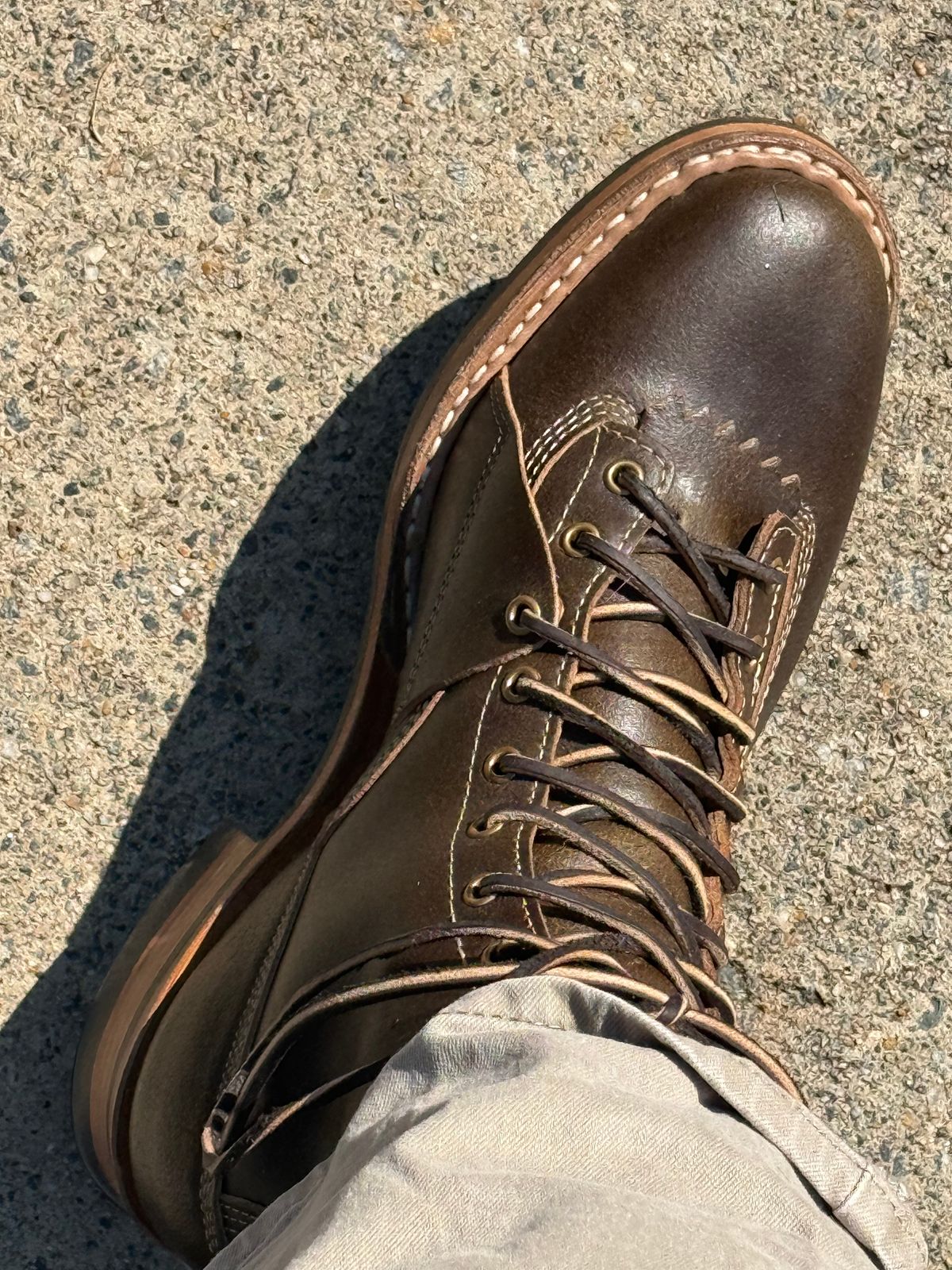 Photo by BigDawg308 on September 15, 2025 of the White's x Division Road LTT Lineman 350 in Horween Olive Waxed Flesh.