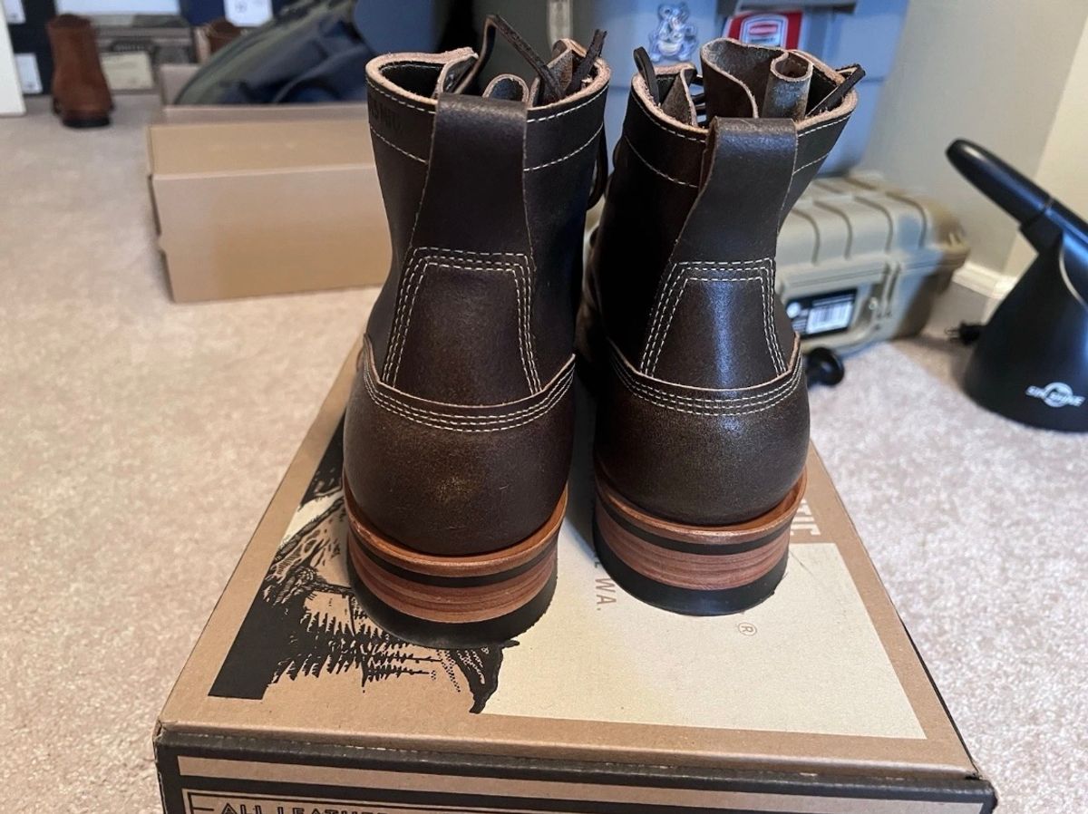 Photo by BigDawg308 on August 21, 2025 of the White's x Division Road LTT Lineman 350 in Horween Olive Waxed Flesh.
