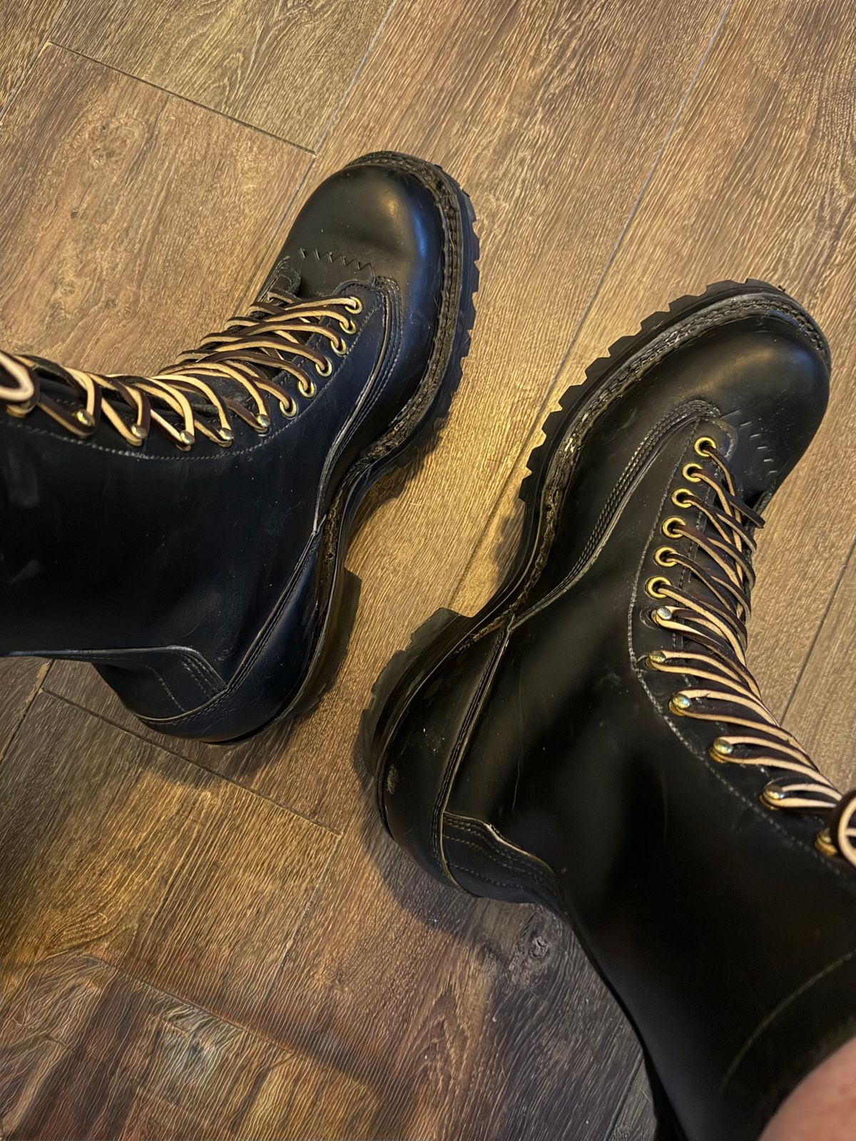 Photo by BigDawg308 on December 18, 2025 of the White's Smokejumper in Seidel Black Oil Tan.