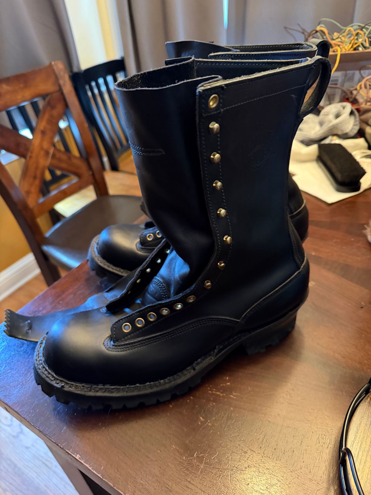 Photo by BigDawg308 on September 22, 2025 of the White's Smokejumper in Seidel Black Oil Tan.