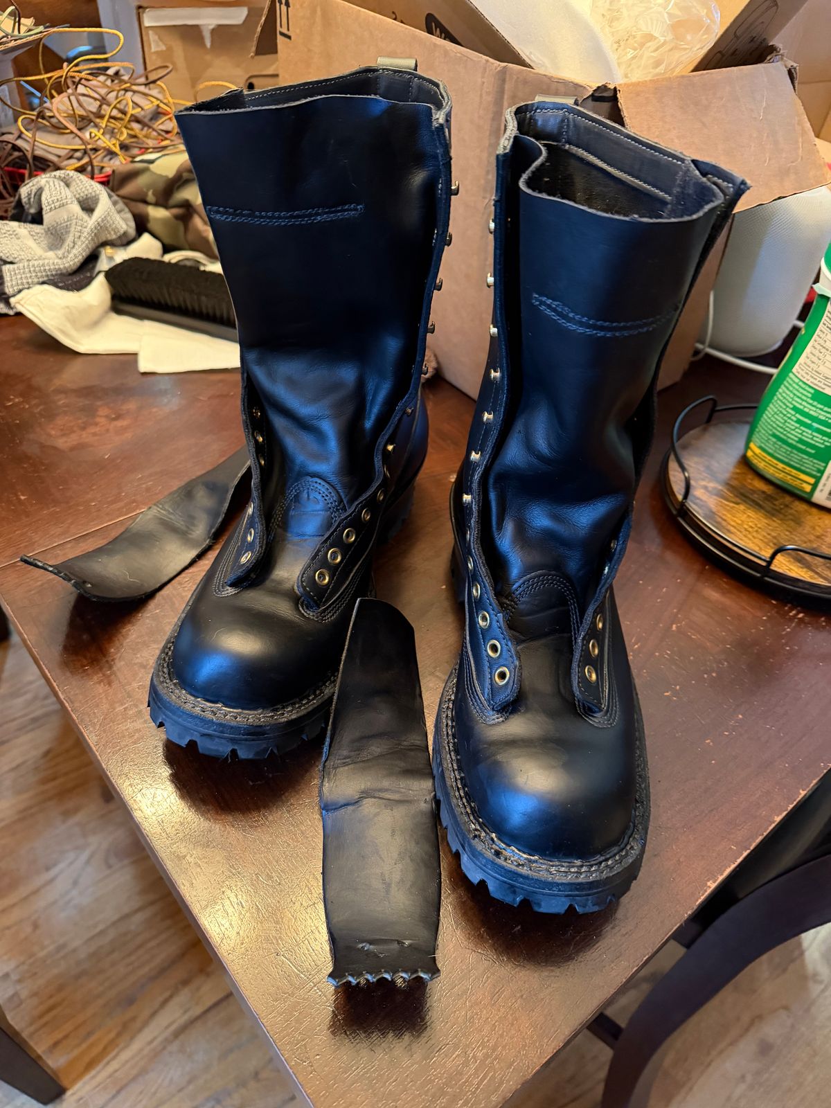 Photo by BigDawg308 on September 22, 2025 of the White's Smokejumper in Seidel Black Oil Tan.