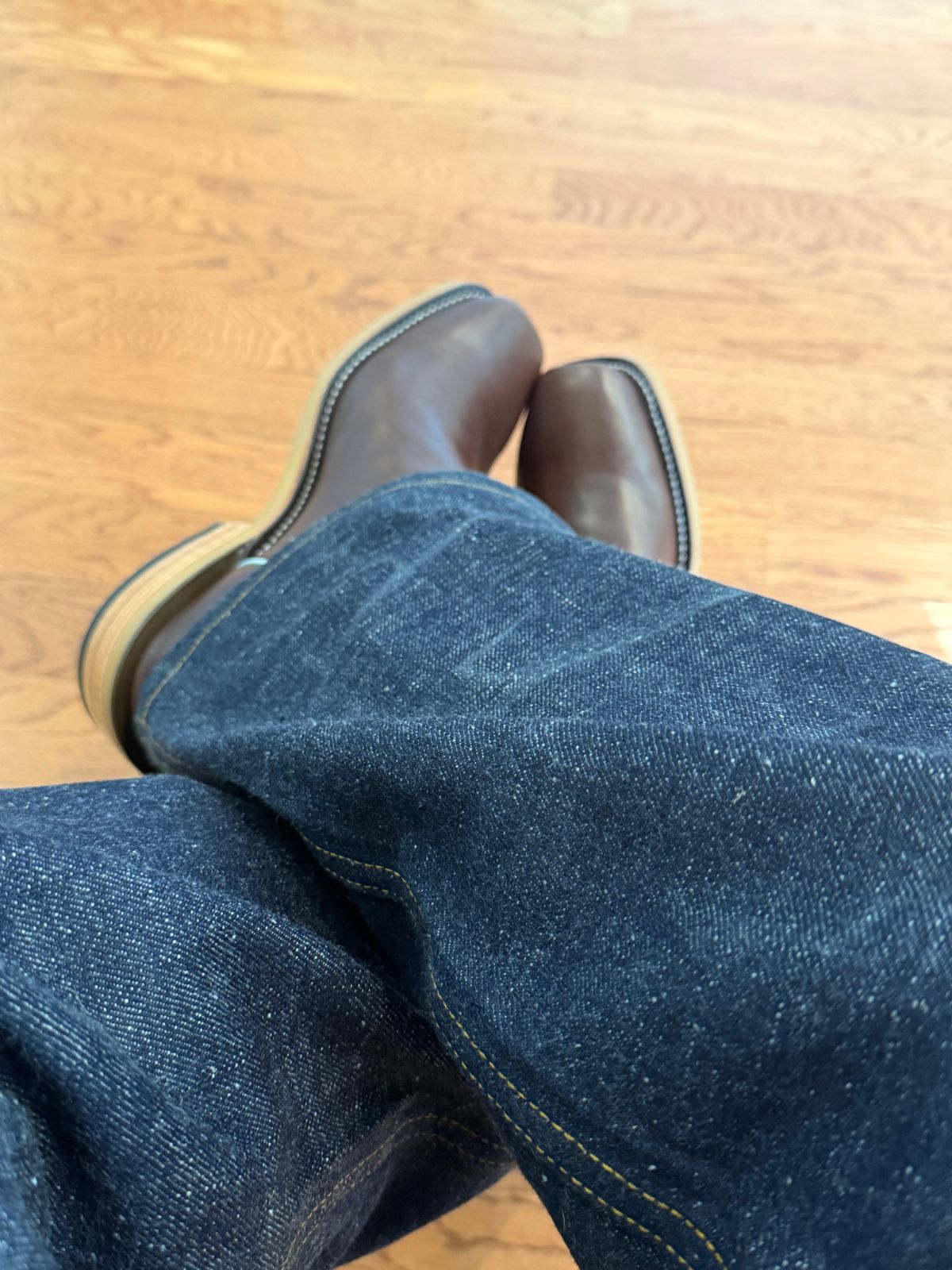Photo by BigDawg308 on June 24, 2026 of the Olathe Boot Company Cutter Toe in Maryam Vachetta Walnut Horsebutt.