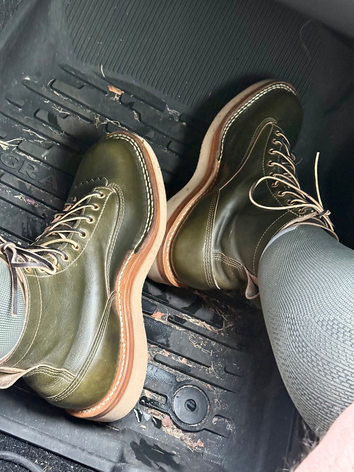 Photo by BigDawg308 on April 24, 2025 of the White's C350LTT-CS in Horween Greener Pastures Chromexcel.