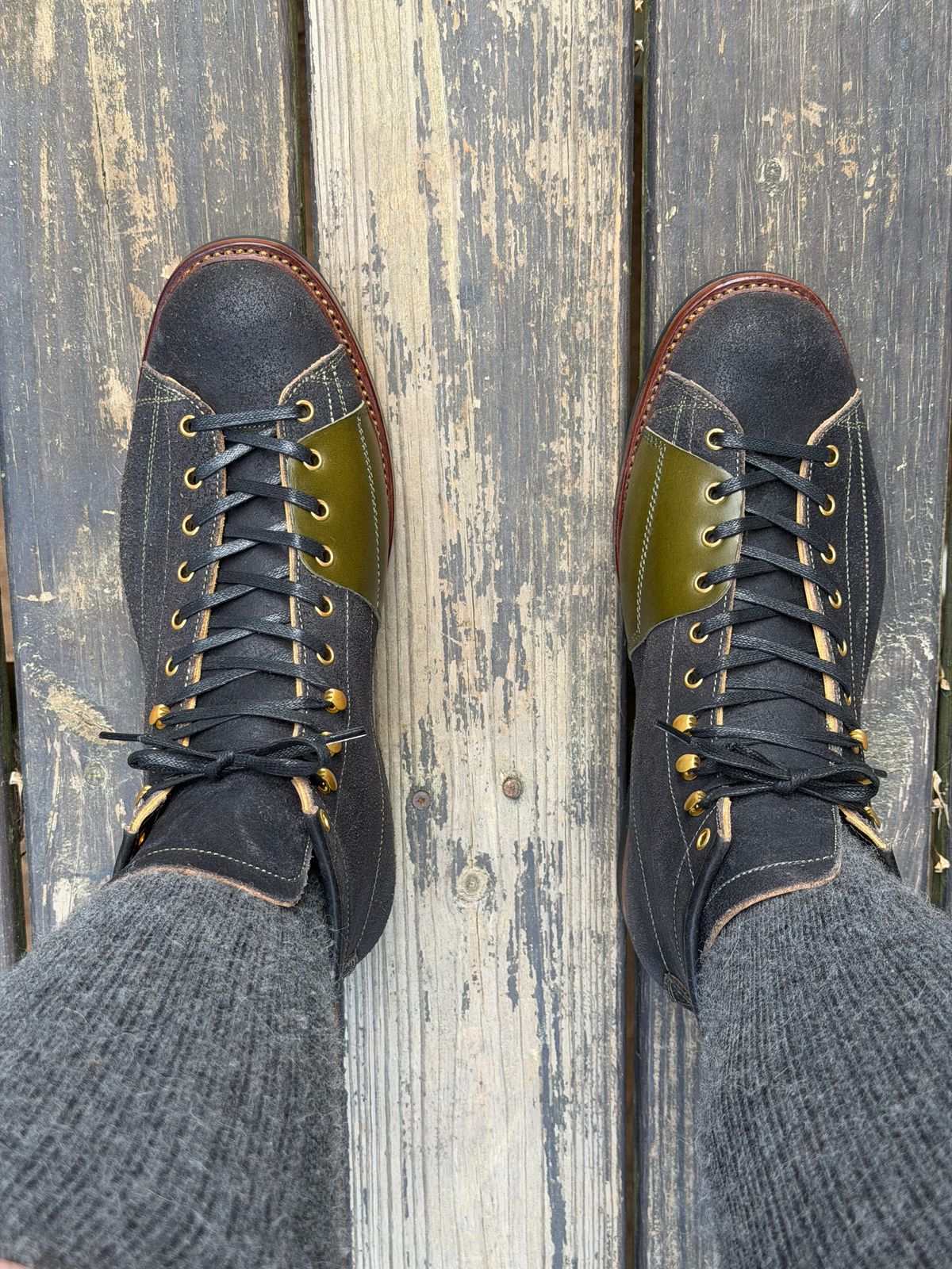 Photo by BigDawg308 on March 26, 2026 of the Sagara Cordmaster in Badalassi Carlo Oliva Minerva Reverse Overdyed Black & Badalassi Carlo Oliva Pueblo.