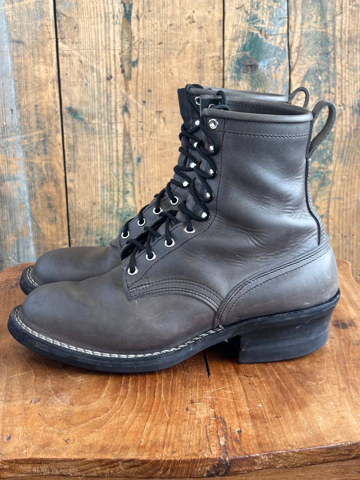 Photo by ThatShowroomGuy on December 4, 2025 of the Nicks Ranger in Cypress Light Grey.