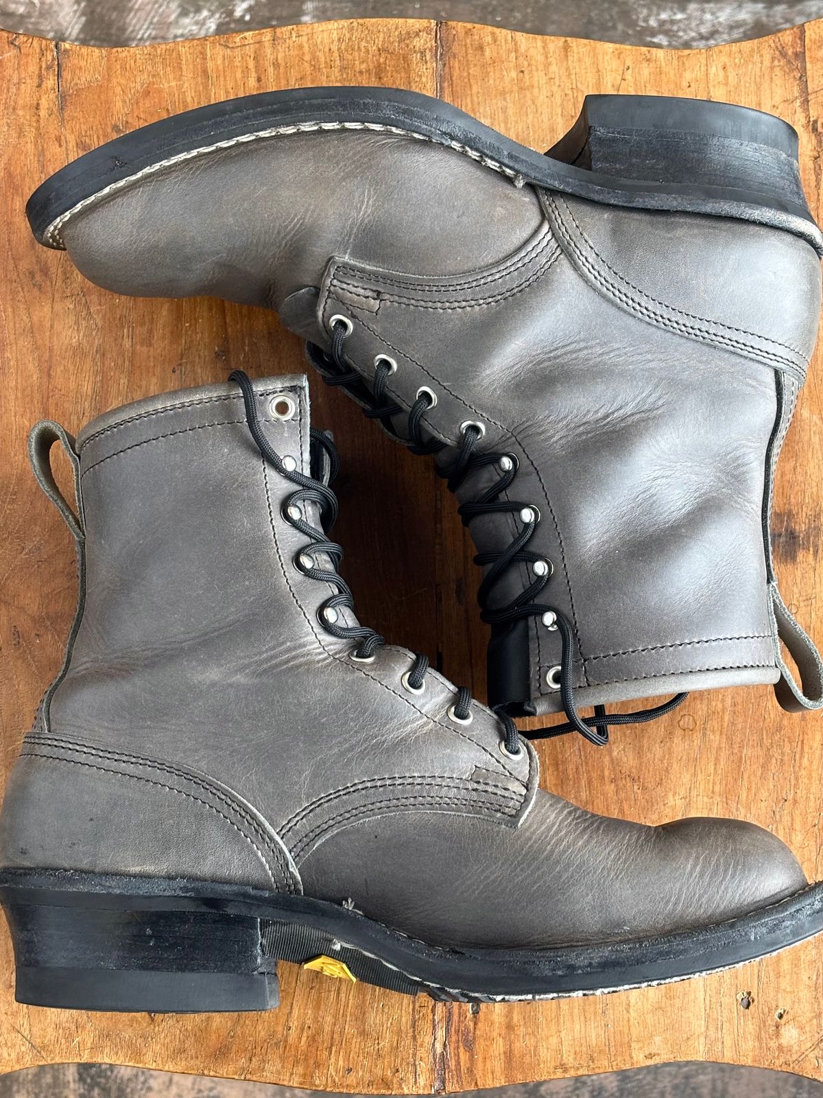 Photo by ThatShowroomGuy on December 4, 2025 of the Nicks Ranger in Cypress Light Grey.