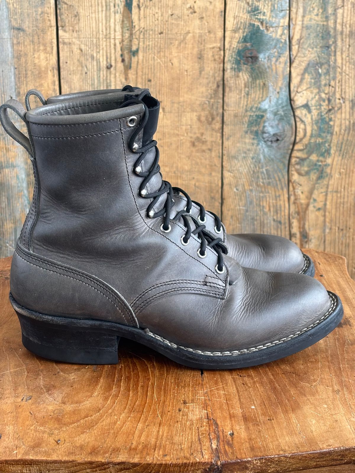 Photo by ThatShowroomGuy on December 4, 2025 of the Nicks Ranger in Cypress Light Grey.