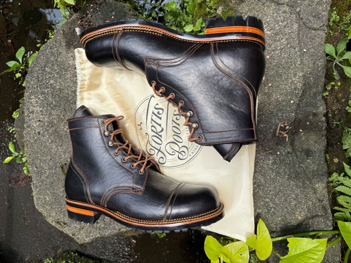 Photo by dije on November 3, 2025 of the Fortis Boots Dakar Captoe Boots in Gallun Cognac HB Horsebutt & Overdyed Black.