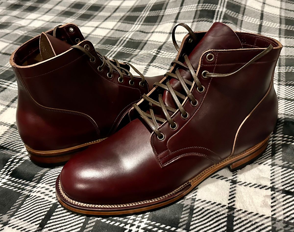 Photo by FunkyMonk78 on July 24, 2024 of the Viberg Service Boot in Horween Color 8 Chromexcel.