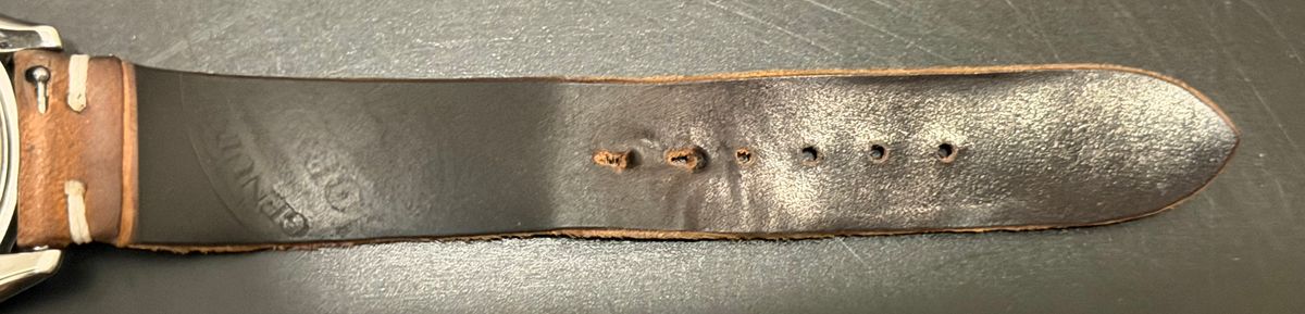 Photo by TheRealTuna on March 6, 2026 of the The House Of Straps Horween Reverse Color 8 Shell Cordovan, Unlined + Side Stitched in Horween Reverse Color 8 Shell Cordovan.