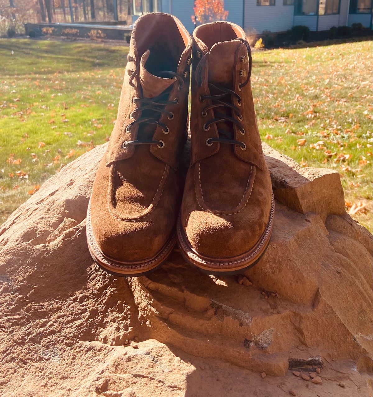 Photo by williamh on November 2, 2024 of the Grant Stone Brass Boot in Snuffe Reverse kudu.