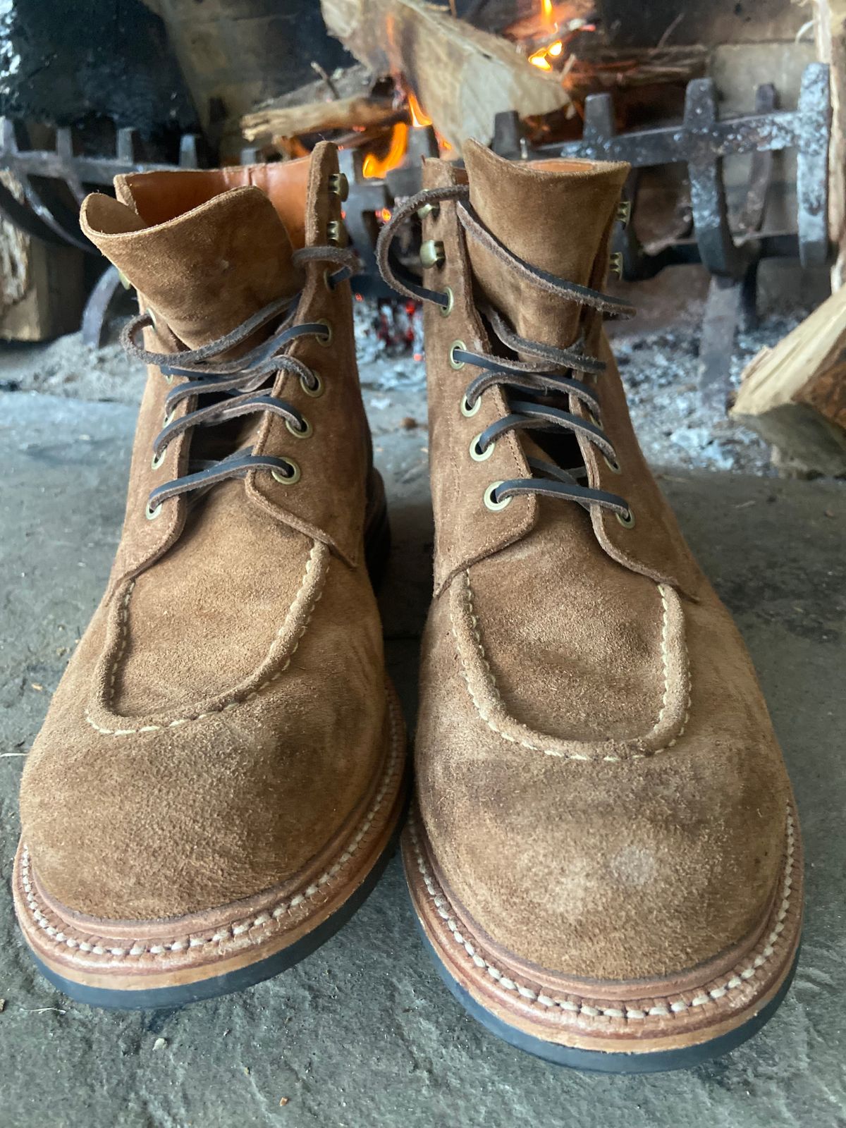 Photo by williamh on February 2, 2025 of the Grant Stone Brass Boot in Snuffe Reverse kudu.