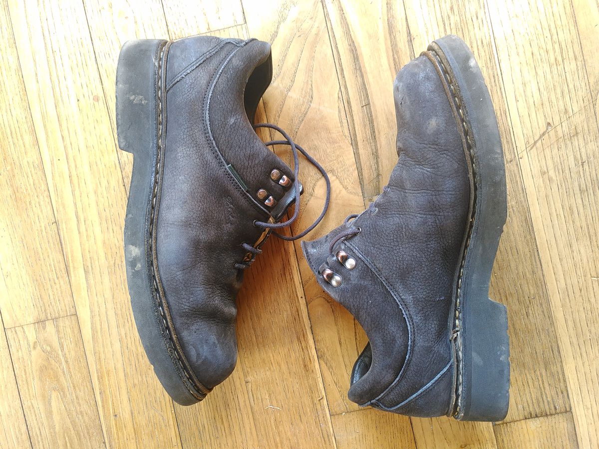 Photo by dancinggoat on March 13, 2024 of the Paraboot Unknown Model in Unknown Nubuck.