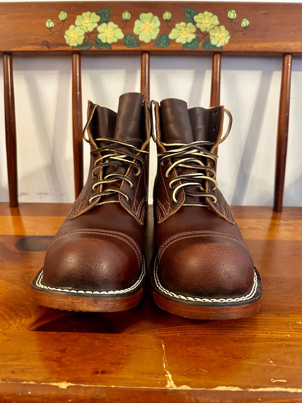 Photo by KeganThunder on October 1, 2024 of the Nicks MTO in Horween Tan Waxed Flesh.